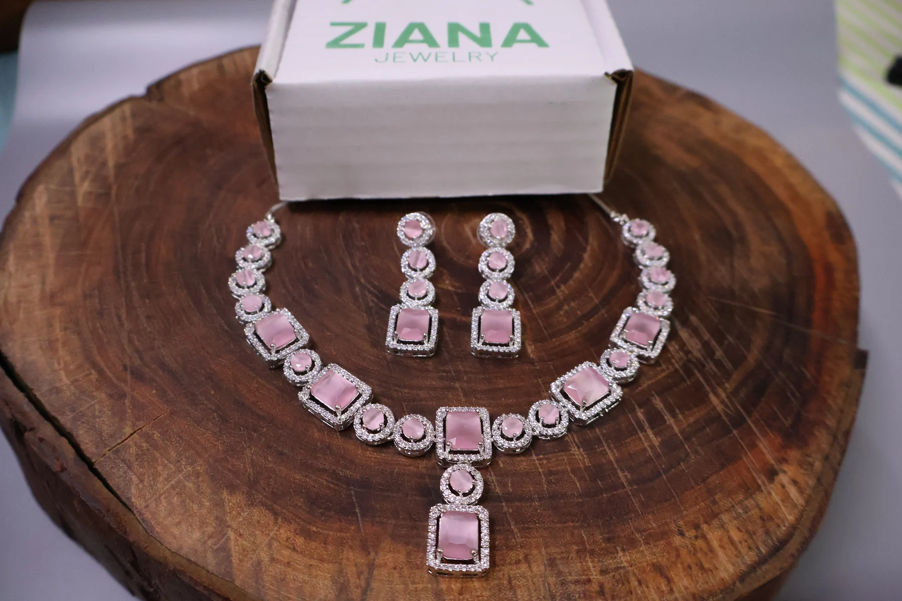 Blush Square Crystal Necklace Set – alternate product view 3
