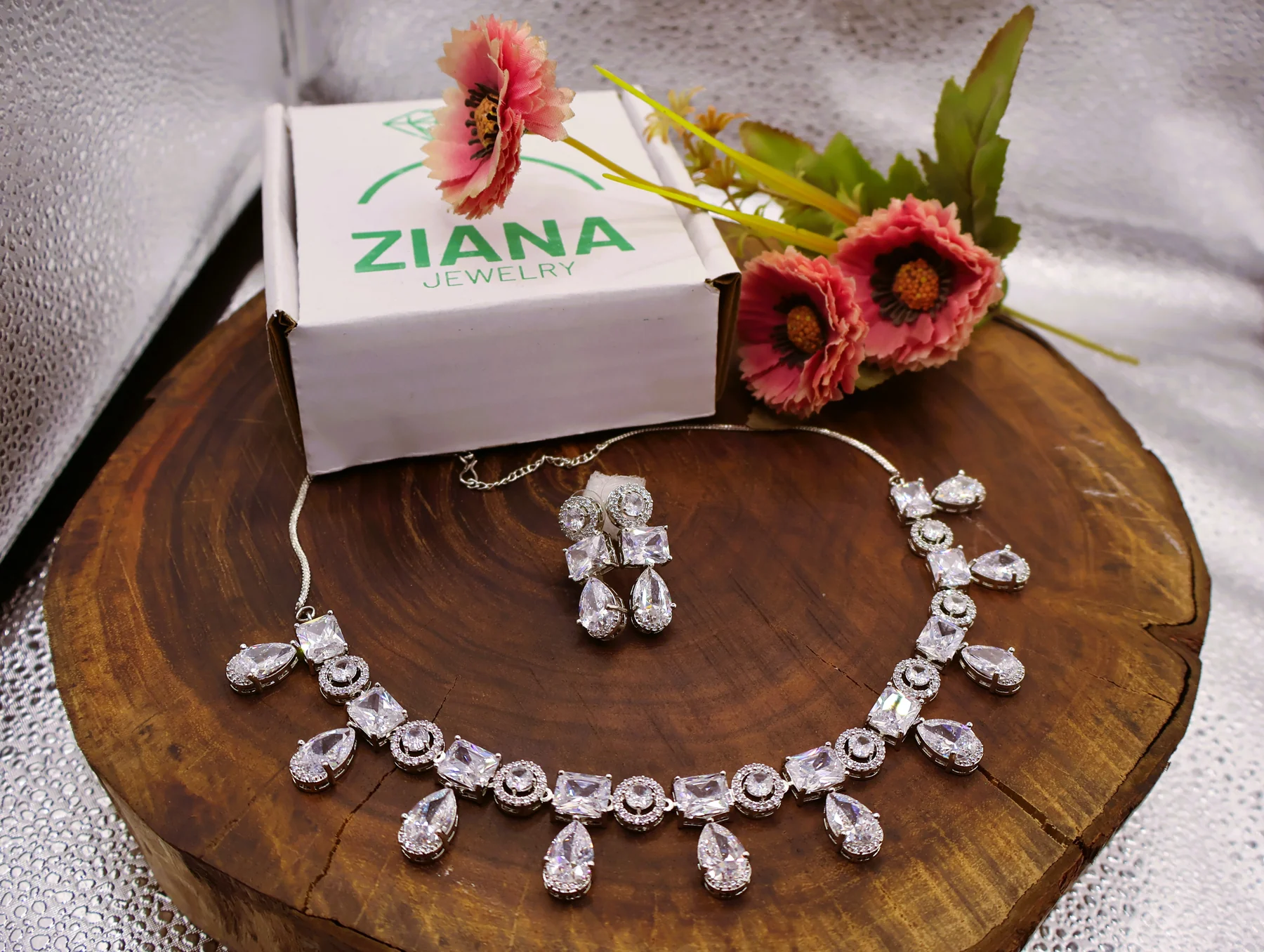 Clear Mixed-Cut Crystal Necklace Set