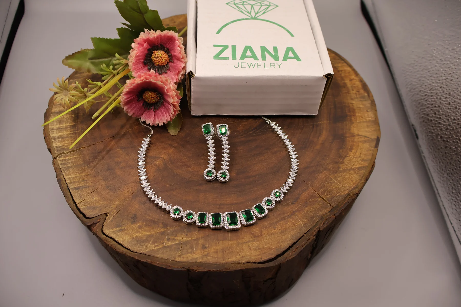 Emerald Baguette Tennis Necklace Set