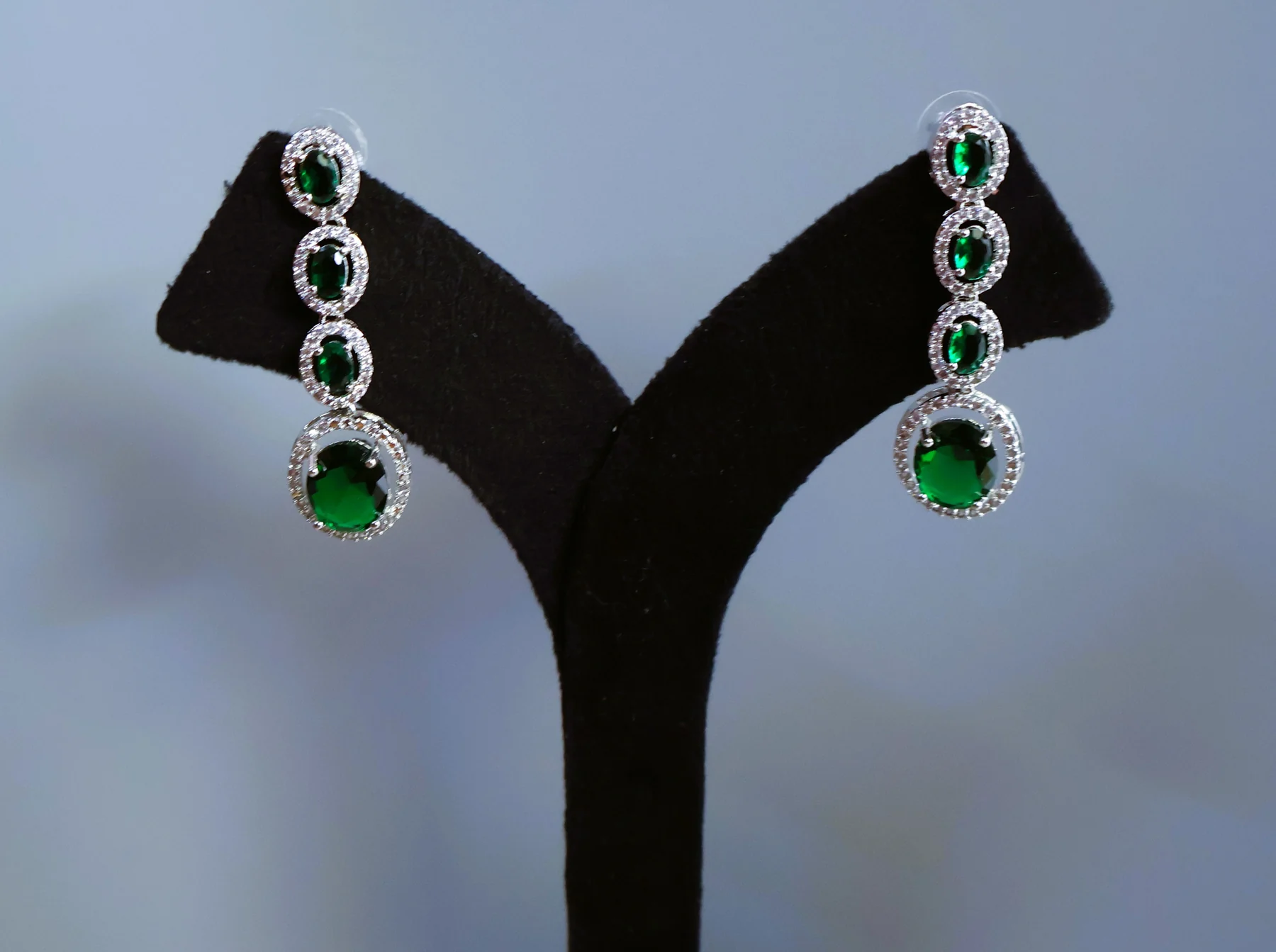 Emerald Oval Cascade Crystal Necklace Set – alternate product view 2