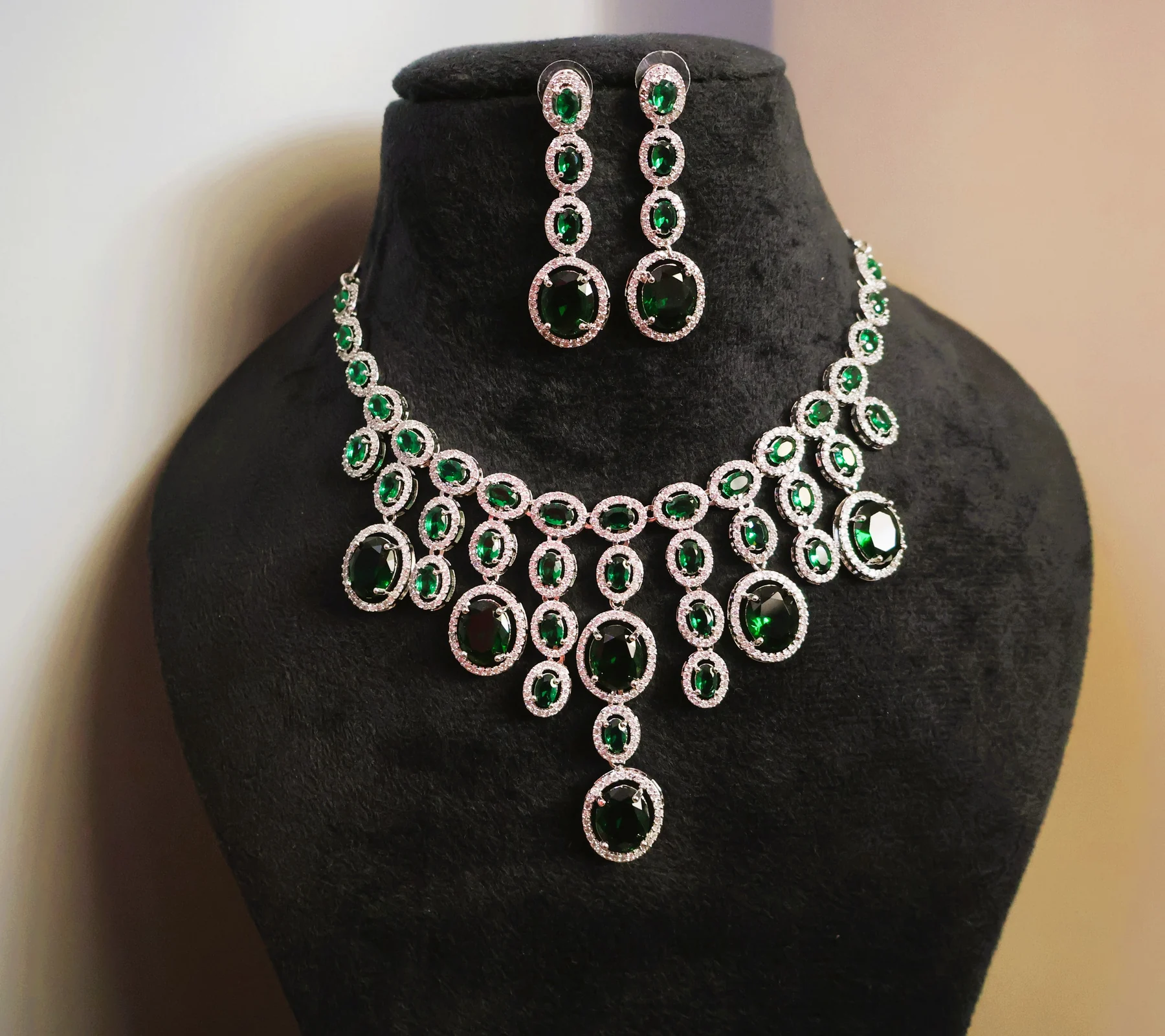 Emerald Oval Cascade Crystal Necklace Set – alternate product view 3