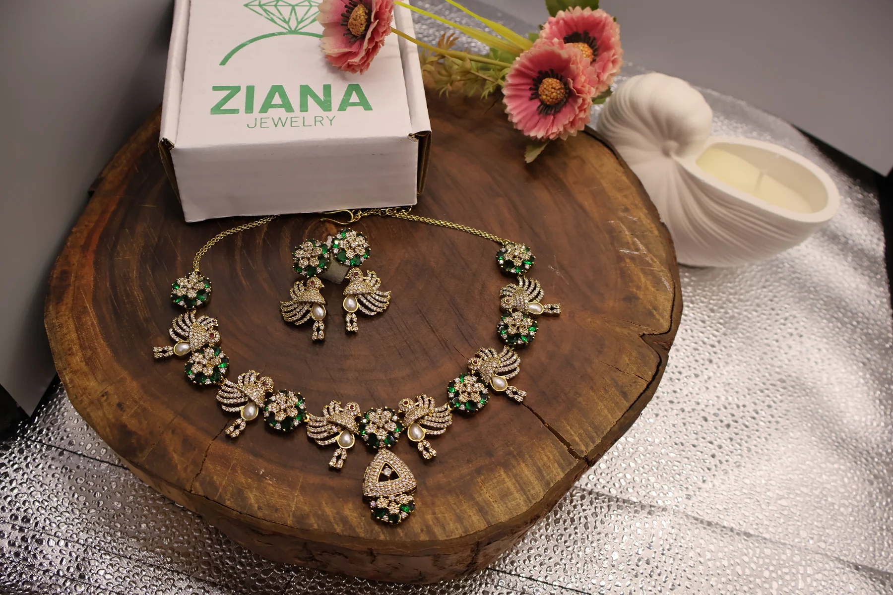 Emerald Peacock Kundan Necklace Set – additional gallery view 2