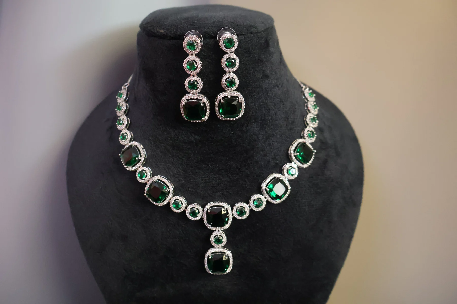 Emerald Round Solitaire Necklace Set – alternate product view 3