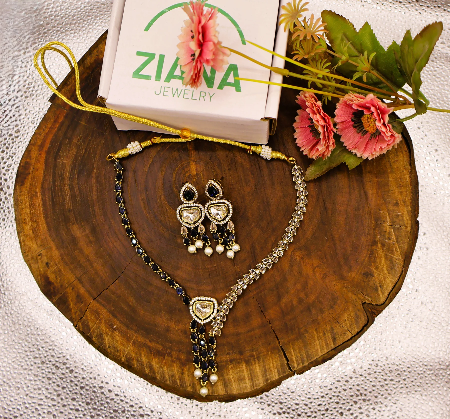 Onyx Gold Lariat Crystal Necklace Set