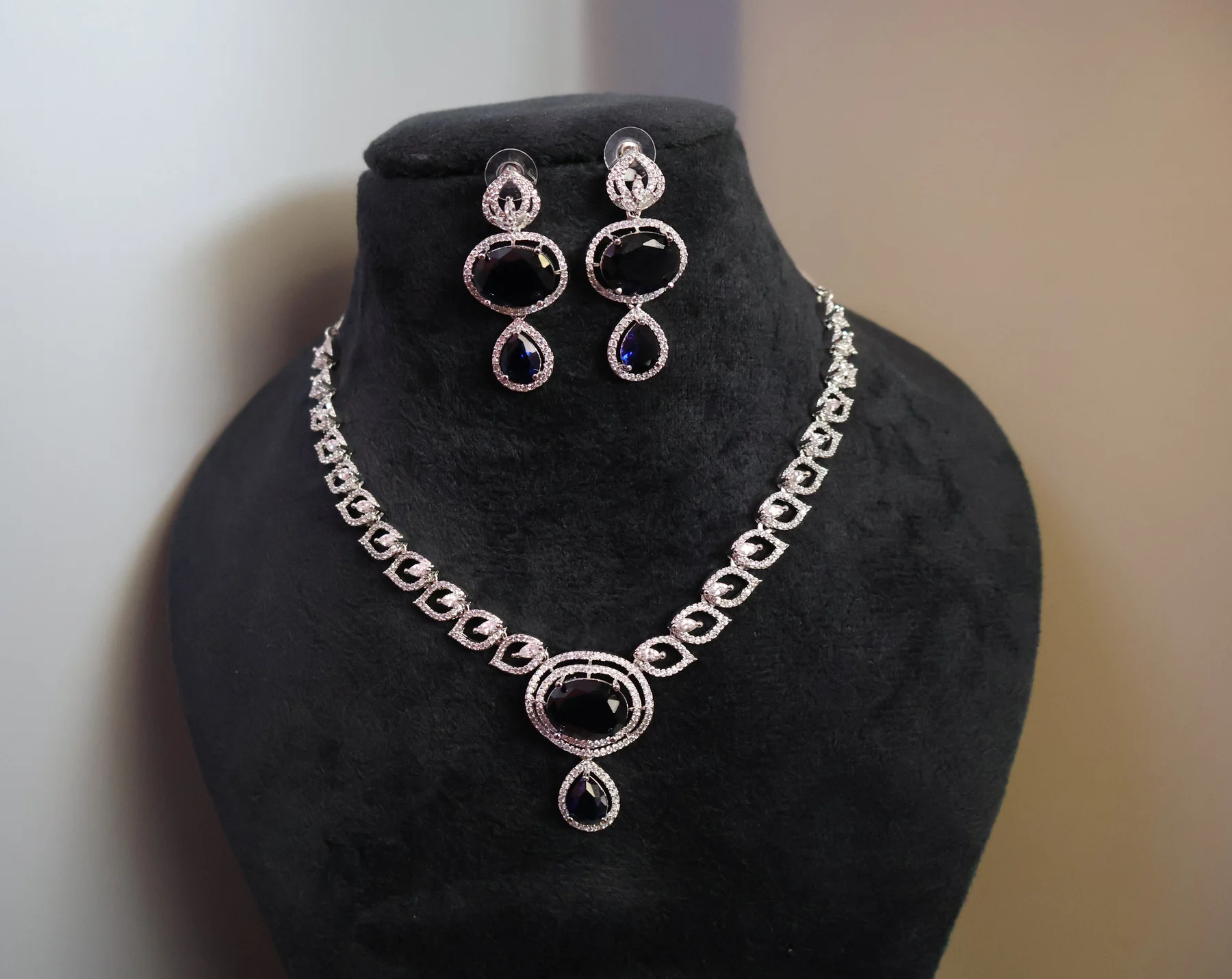 Sapphire Oval Drop Crystal Necklace Set