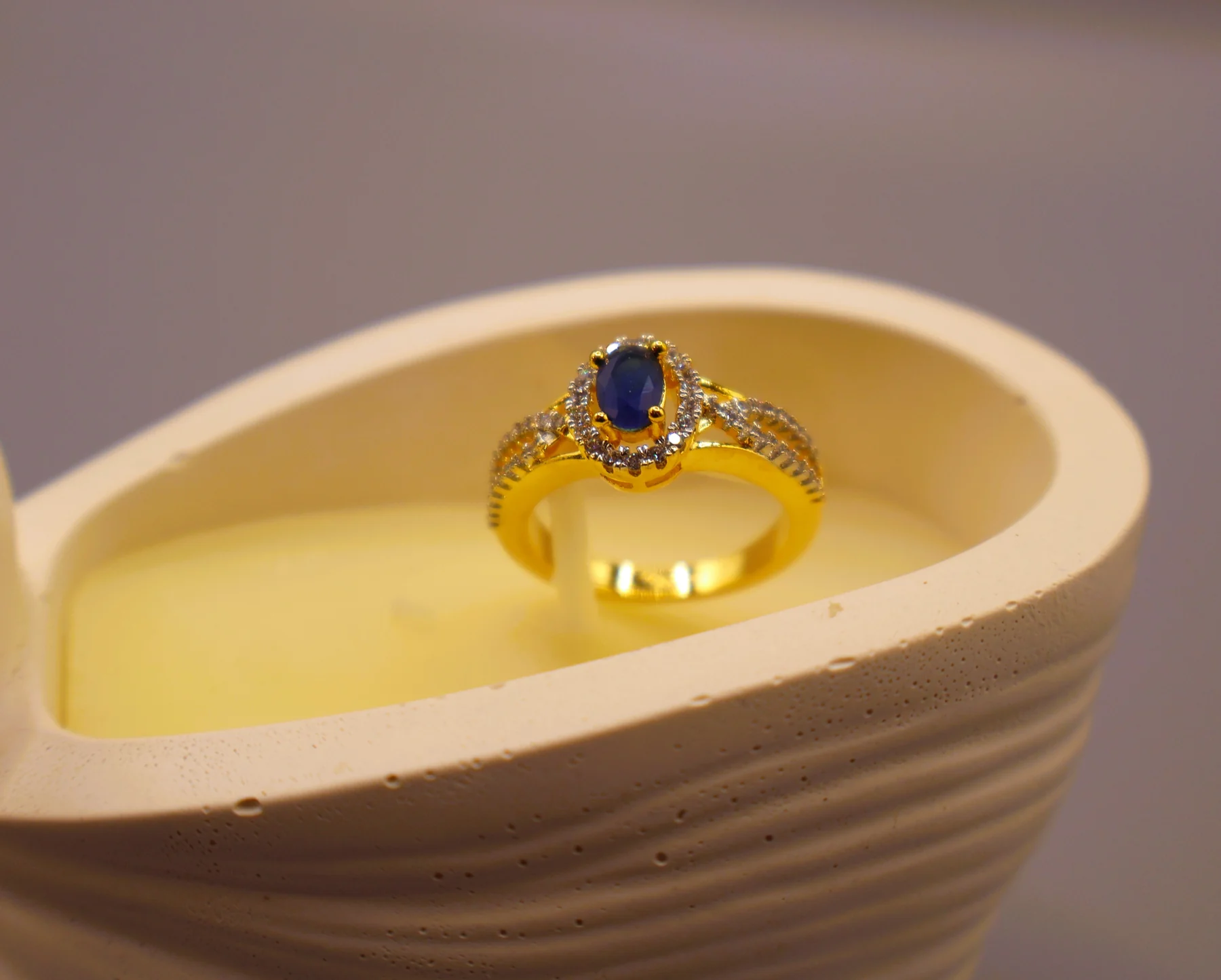 Sapphire Oval Halo Crystal Ring – alternate product view 3