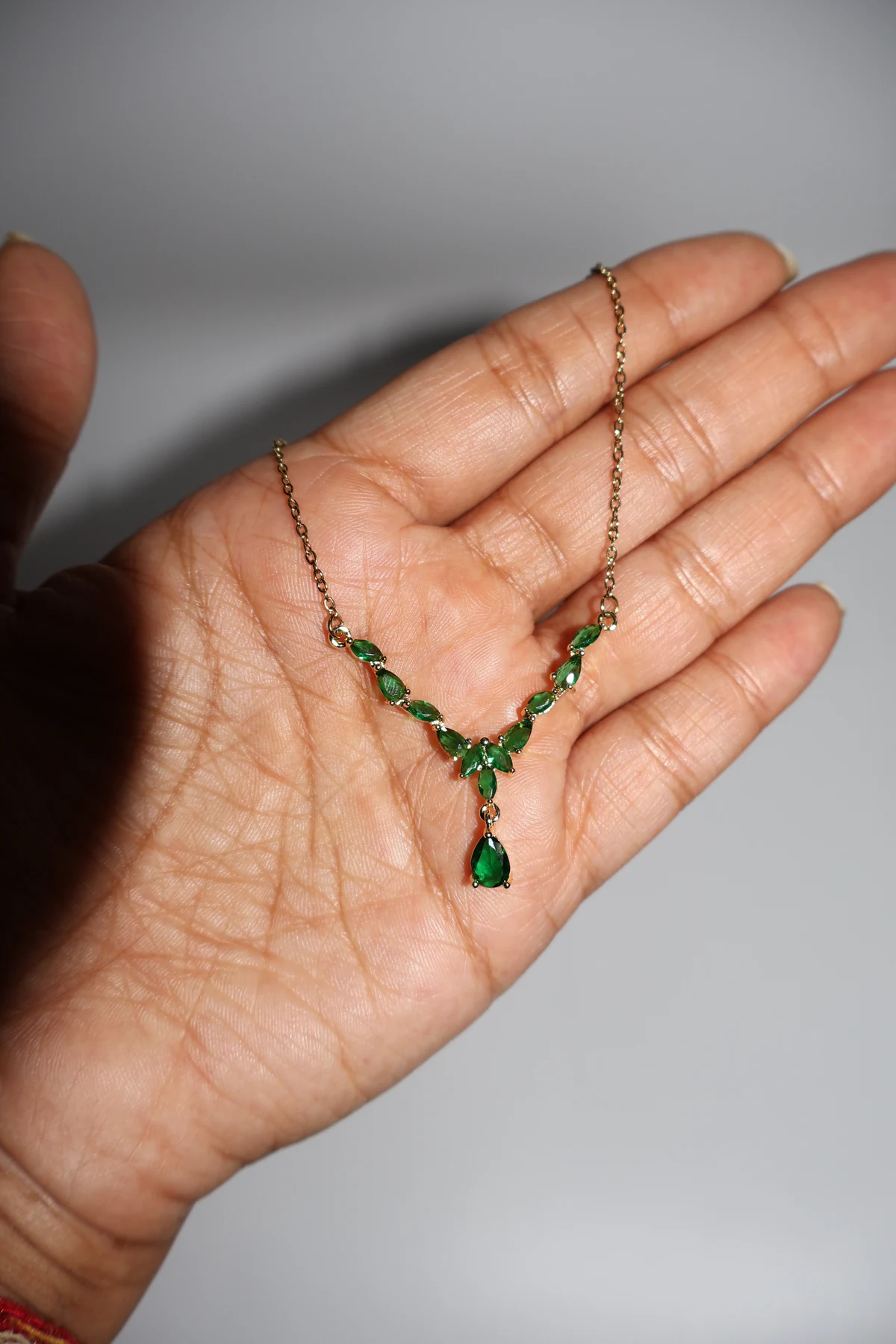 Emerald Vine Teardrop Necklace – alternate product view 2