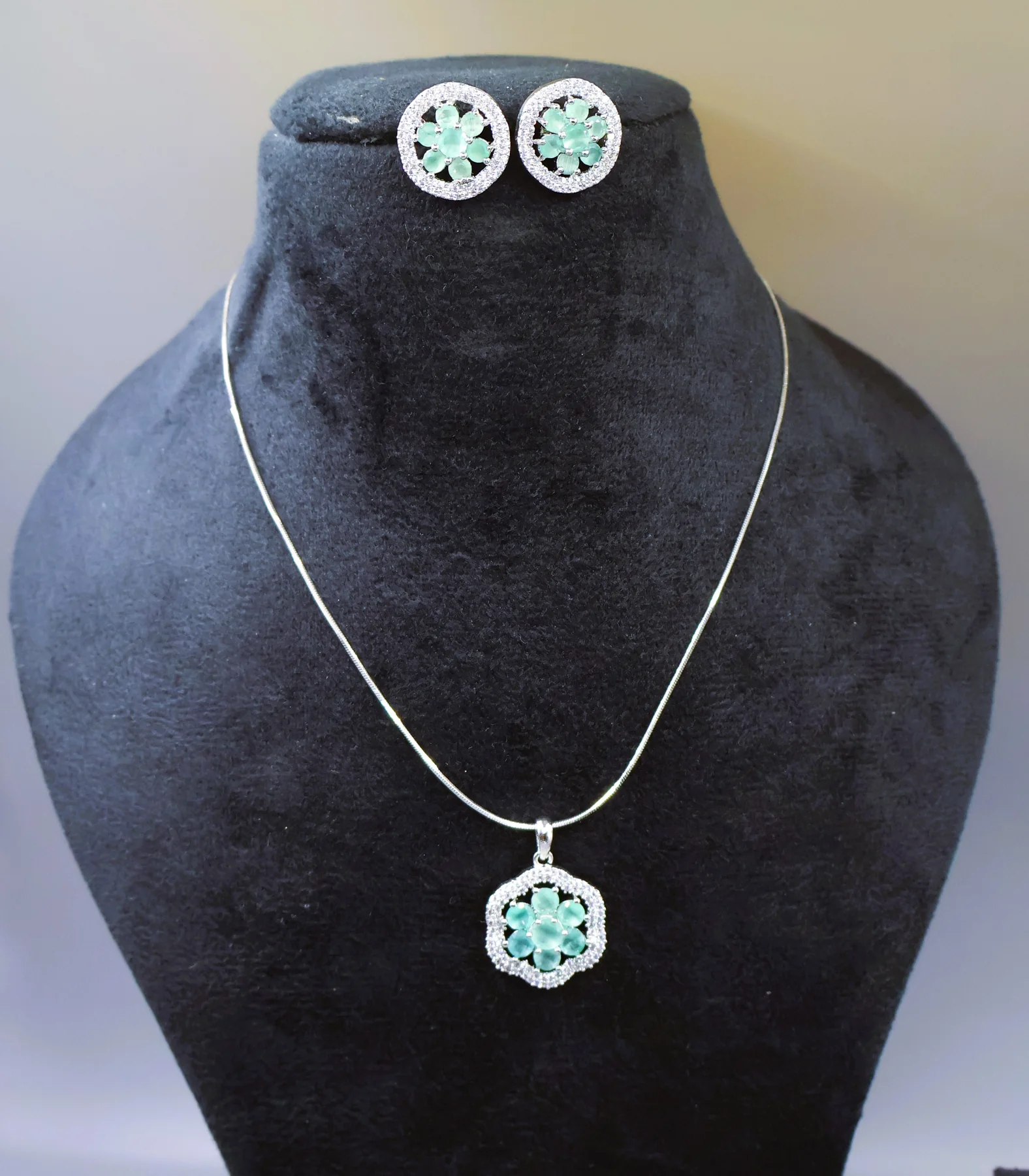 Pastel Floral Halo Pendant & Stud Earrings Set