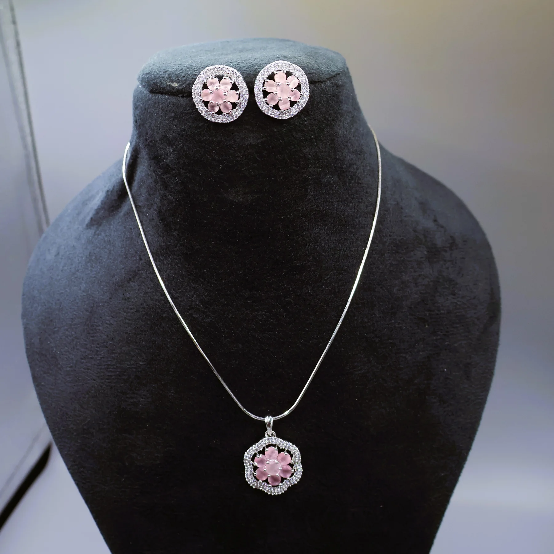 Pastel Floral Halo Pendant & Stud Earrings Set – alternate angle
