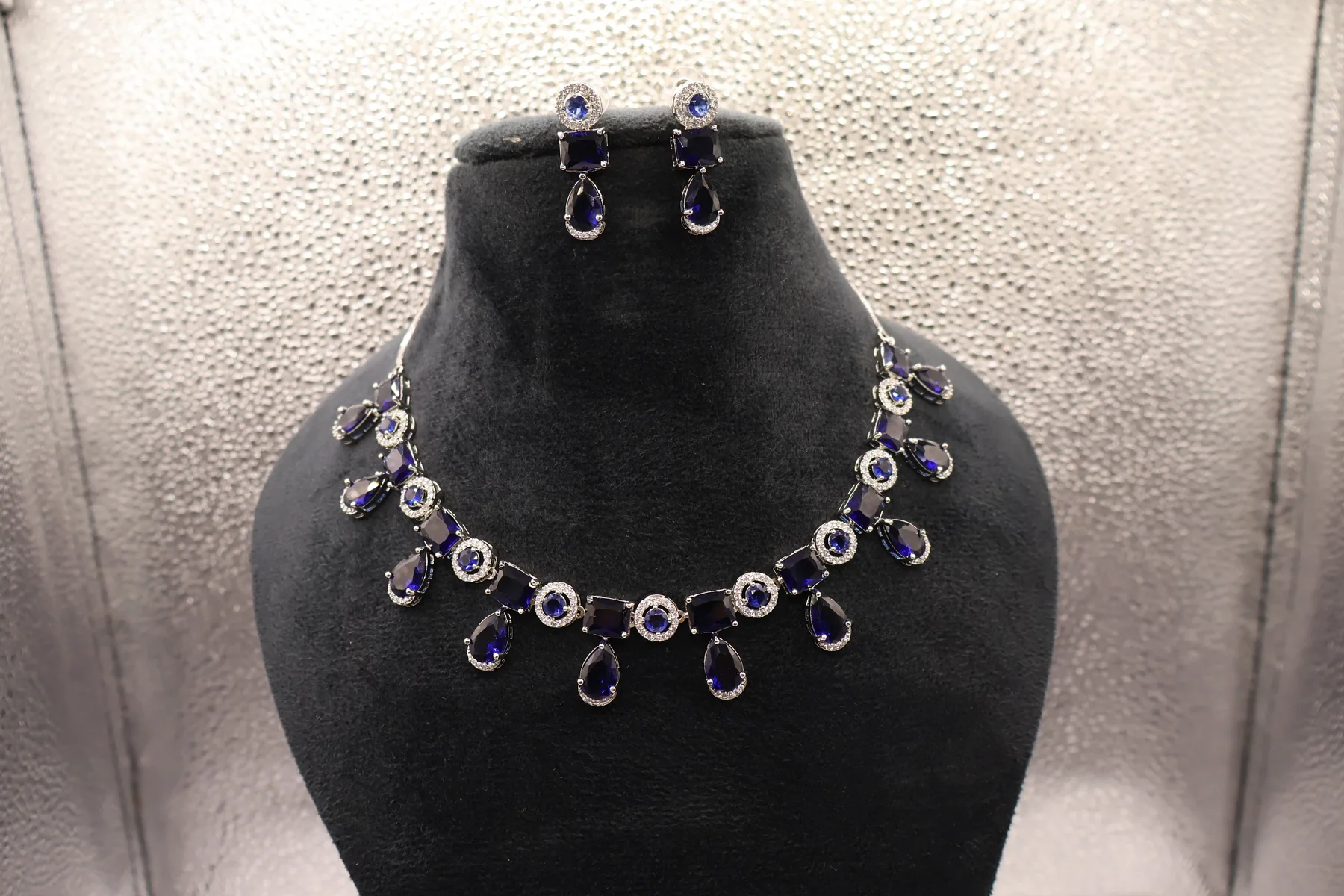 Royal Sapphire Geometric Drop Necklace Set