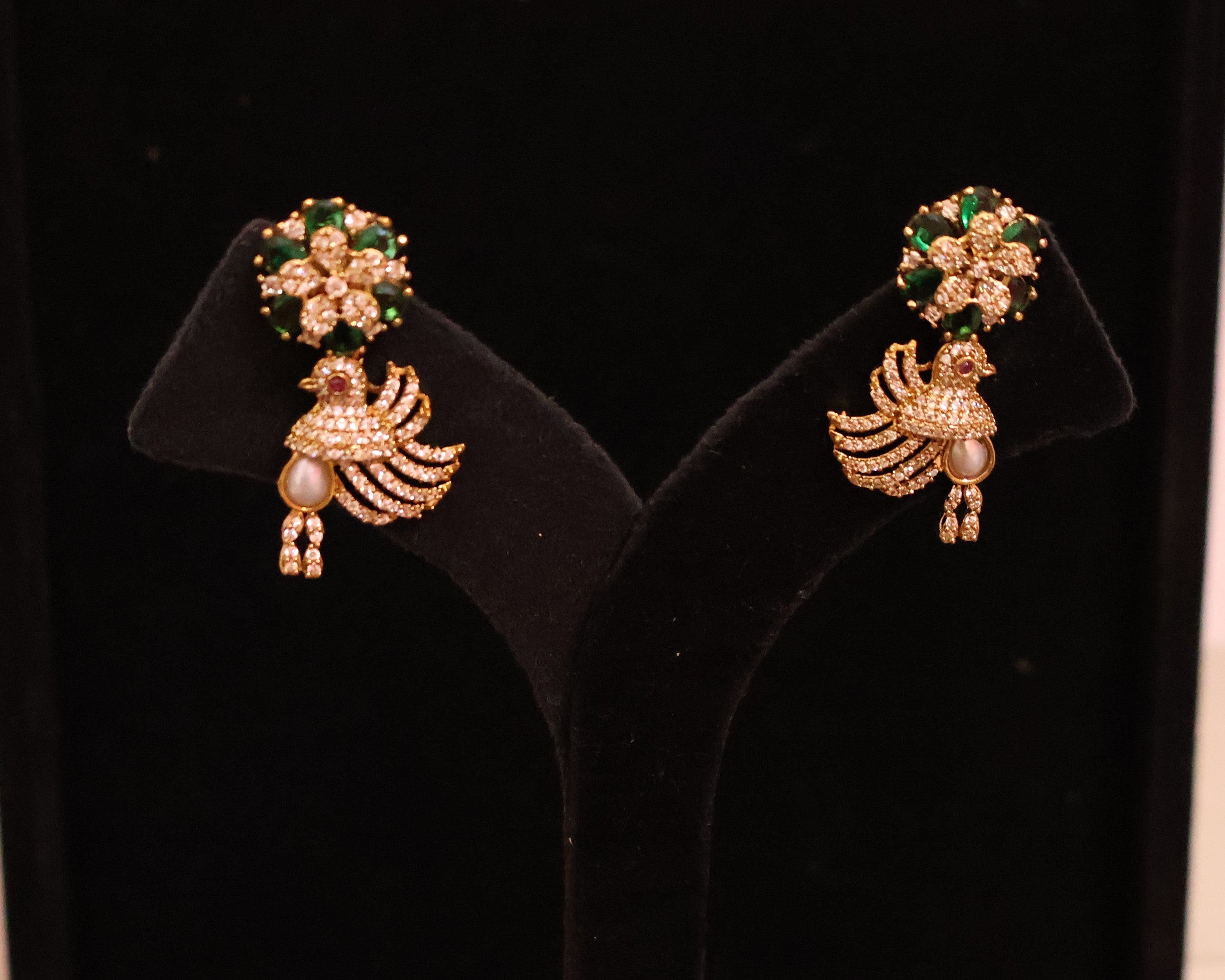 American Diamond gold & emerald necklace set